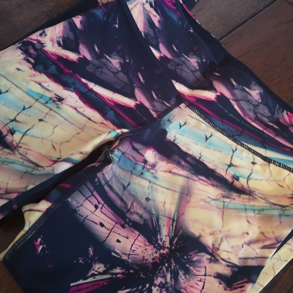 Aritzia Parklife Leggings - Picture 2 of 4